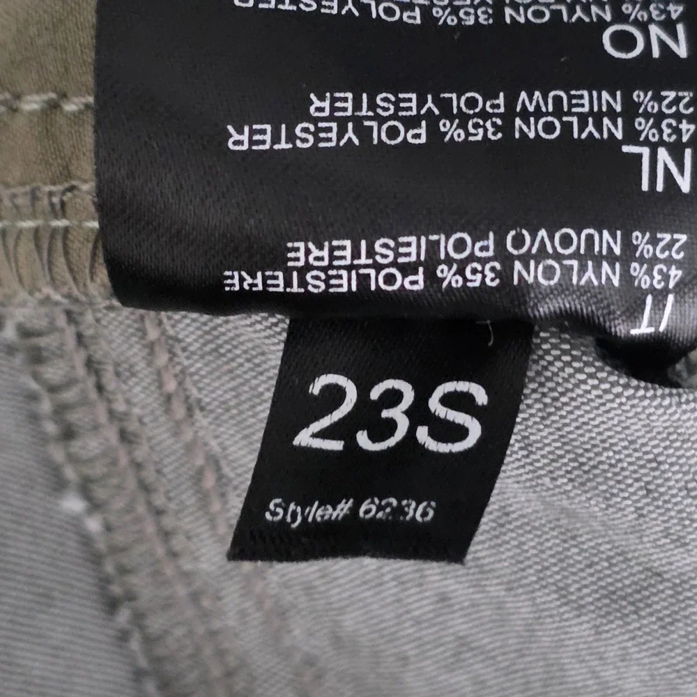 Kuhl Trekr Kapri Women Gray Outdoor Hiking Stretch Capri Pants Size 10 32X19 - Picture 6 of 9